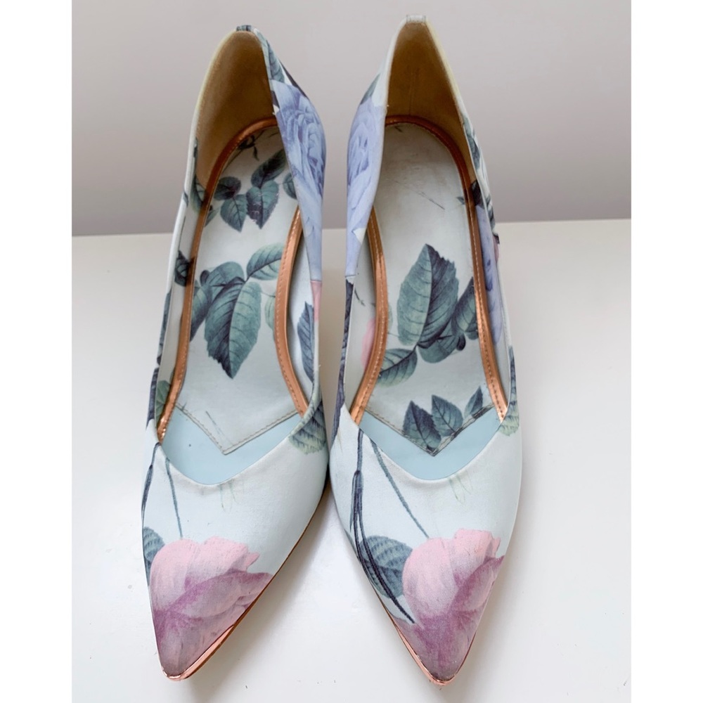 Ted Baker pointy pumps - mint floral satin